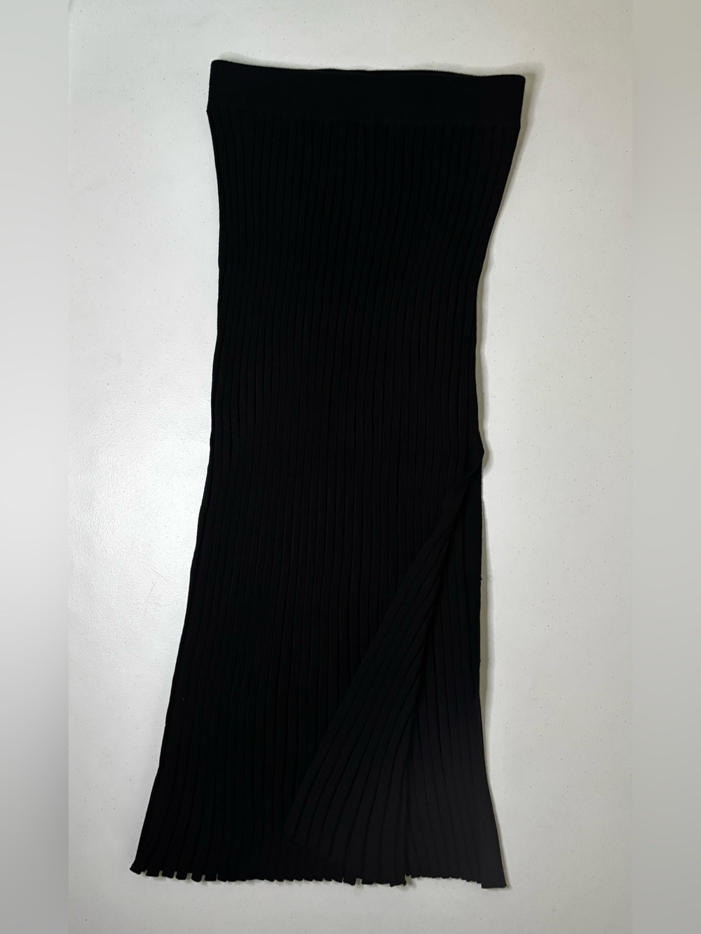 Ribbed Black Maxi Skirt & Long Sleeve Crop Top Set • High Side Slit - Picture 4 of 6